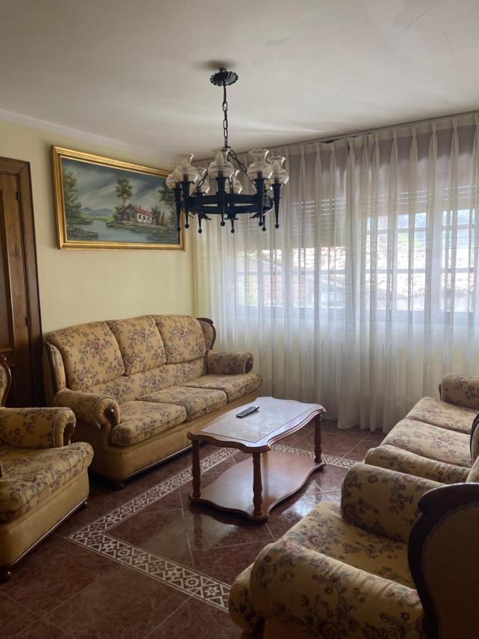 Casa Cardin Apartment Cangas de Onis Bagian luar foto